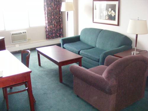 Campus Tower Suite Hotel