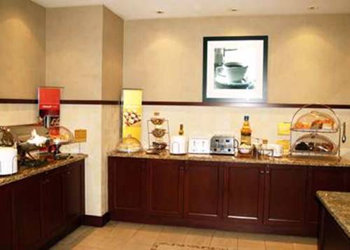 Hampton Inn & Suites Laval Quebec Canada