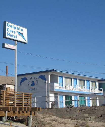 Dolphin Cove Motel