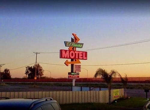 El Rancho Motel